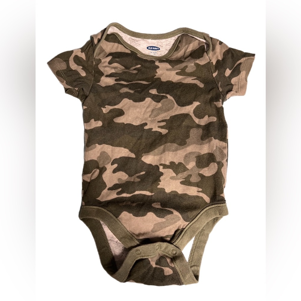 🎈Old Navy Camo